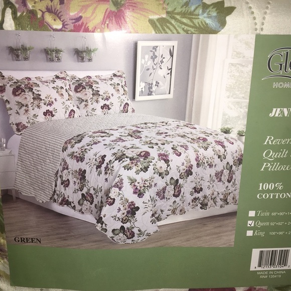 NWT 3 Piece Reversible Queen Size Quilt Set - Picture 1 of 6